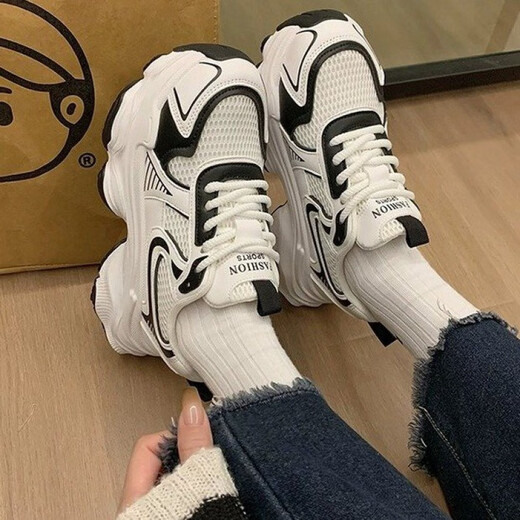 Belle betritt Europa Dad Schuhe für Frauen, die ihre Füße zeigen 2025 Neues Frühling und Sommer atmungsaktives Mesh dicke Bottom Explodiert Street Casual Sports Frauen Rose rot 36