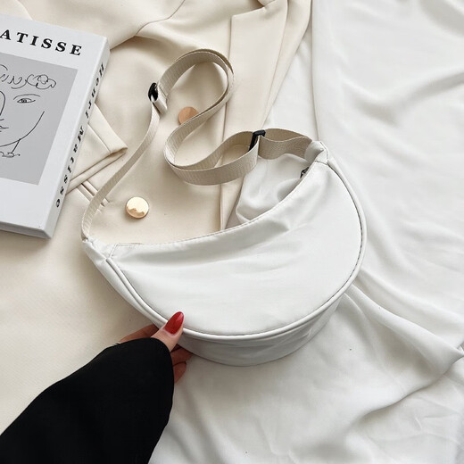 QUEEN TRIP Nylon Crossbody Bag Women's 2023 New Trendy Dumpling Bag Lightweight Small Shoulder Bag Underarm Bag Single Shoulder Canvas Bag Bags Green