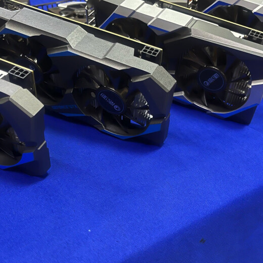 影驰GTX1050 2G 双风扇 黑将虎将 99新两年保 简包 英雄联盟游戏显卡 1050 2G 黑将虎将 简包