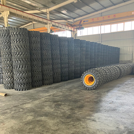 Chaoqun forklift loader 825 20.5/70-16 1670-20-24 23.5-25 50 forklift semi-solid tire 20.5/70R16 premium semi-solid steel tire