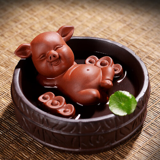 Tea pet pig can raise money, purple clay piglet, tea and cow, boutique small creative kung fu tea, goldfish tea tray small ornaments, lucky pig to gather wealth (excluding green plants and stones)