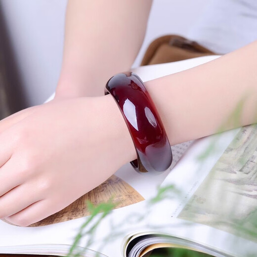 GOR Fat Donglai same style blood amber bracelet authentic amber old beeswax bracelet burgundy blood pool bracelet amber raw stone plus amber standard version 55-56mm