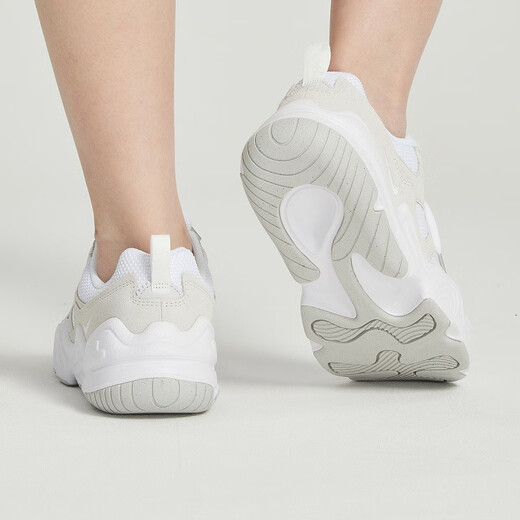 Nike (Nike) Sport Frauen New Summer täglich im Freien Vasters vielseitige Freizeitschuhe DR9761-100 DR9761-100 38.5