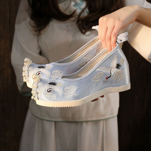 Mofu Hanfu Shoes for Female Students Ancient Style Embroidered Shoes for Women with Hanfu Inner Heightening Ancient Style Shoes Han Element Cloth Shoes Yun Bailian (6.6cm) Pearl White 37