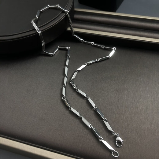 Jingruo pt950 platinum rhombus sweatshirt chain Ou Hao same style domineering Cuban necklace men's riding crop chain as a gift for boyfriend Alloy steel color (not fading)