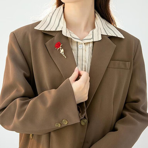 Jieyi light luxury fashion women's brooch high-end corsage collar button suit accessories men's suit maple leaf badge breast button badge corsage red tassel rose + gift box 5.8*2.1