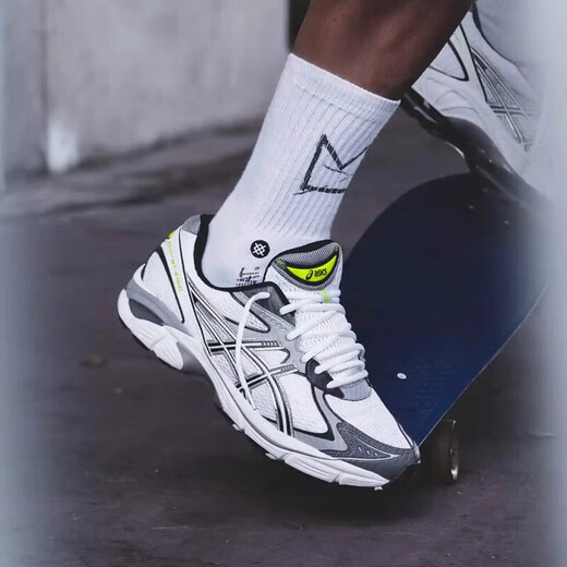 亚瑟士（asics）JJJJound x Asics GT-2160 亚瑟士联名千禧风反光透气低帮跑步鞋 1203A554-100【白银】 38