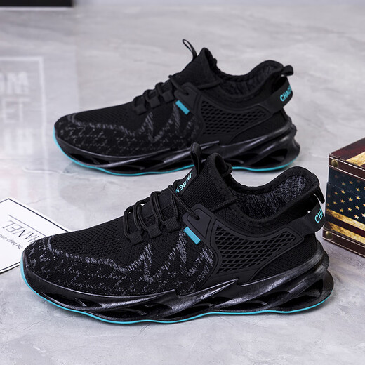 2025 Neue lässige Schuhe Herren atmungsaktive dünne Schuhe Herren trendige Netzschuhe Sportschuhe Laufschuhe Blade Schuhe Schwarz und Blau 38