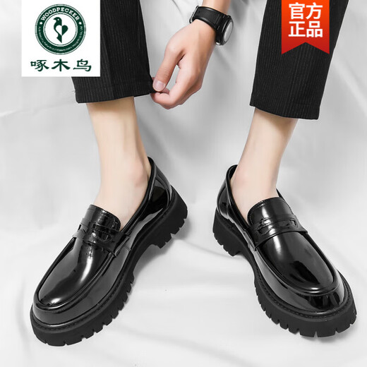 Woodpecker Men's Moders 2025 Nouvelles chaussures pour hommes Souleuses épaisses semelles brillantes Chaussures en cuir à tendance Lazy Chaussures 3519 Black High Quality version 40