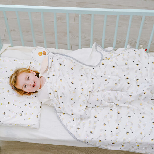 Nest designs Newborn gauze quilt large square towel Baby products blanket Baby four-season bath towel wrap swaddling towel package single Lucky Goose four-layer large square towel S size (including small square towel)