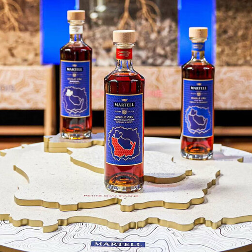 马爹利单一产区系列限量款供应 干邑白兰地法国原装进口洋酒 年货节送礼 宝德区（探索级） 700mL 1瓶