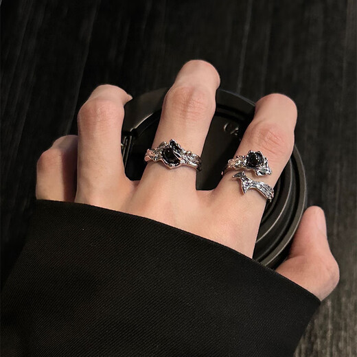 Mansheng original dark wind thorn ring men and women niche design texture couple ring high-end open ring gift two-piece ring set