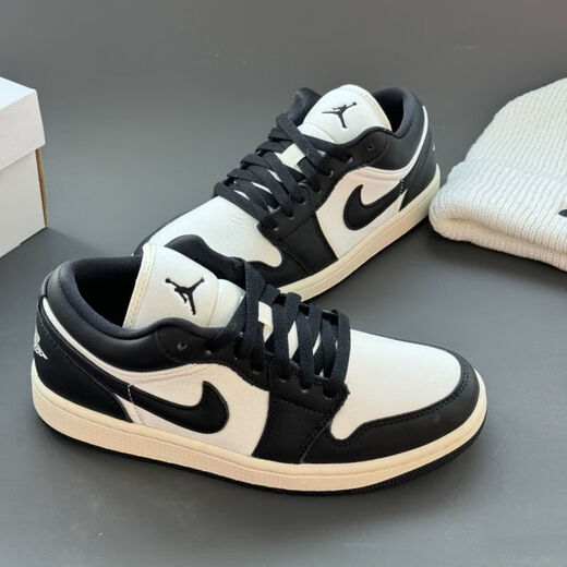 耐克（NIKE）AJ1女鞋2025秋冬季新款运动鞋AIR JORDAN 1 低帮板鞋休闲鞋缓震 FB9893-101黑白 38.5