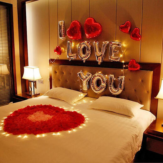 Magic Bean Shenghuo Simulated Rose Petals Valentine's Day Romantic Proposal Confession Birthday Party Decoration Creates Romantic Surprise Room Decoration Petal Lantern Package Type A + Light String