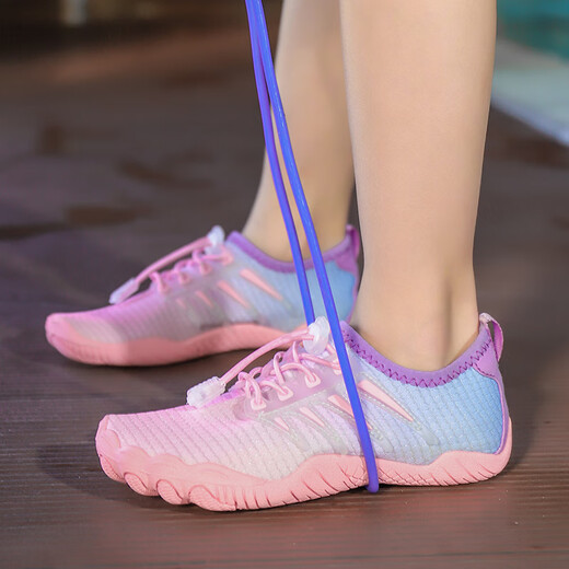 McCann indoor children's rope skipping shoes for men and women rock climbing non-slip running shoes shock-absorbing training shoes for primary school students wear-resistant sports shoes pink and purple 33