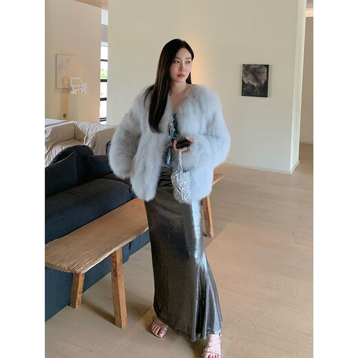 
Fu Zhien black sugar champagne imported from Finland saga fox fur coat fashionable cardigan fur coat winter temperament black L