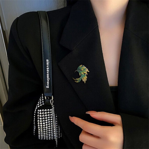 QUAMER national fashion brooch, retro style phoenix tail corsage, temperament pin, anti-exposure silk scarf buckle, gradient blue phoenix tail