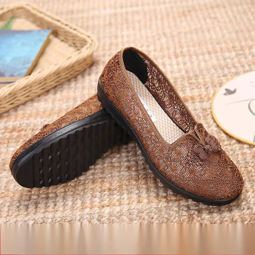 Chaussures de grand-mère de maïs à air chaud