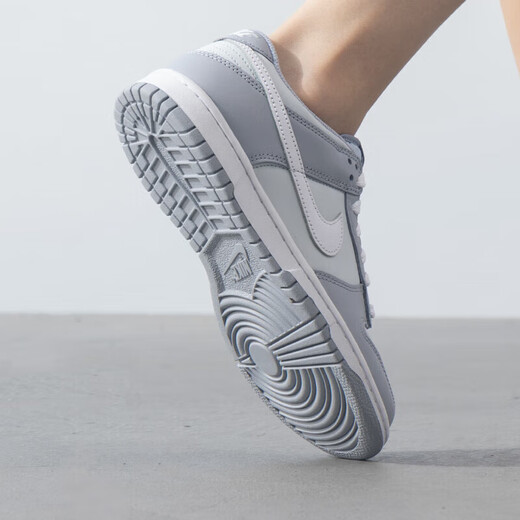 Nike (Nike) Zapatos para mujeres 2025 Summer NUEVO Dunk Low Low Children's Sports Sports Fashion Fashion Low Top Casual Shoes Dh9765-001 35.5