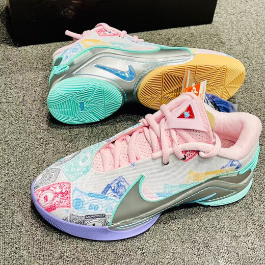 耐克篮球鞋男鞋秋冬季新款Lebron 22 勒布朗詹姆斯22代实战缓震运动鞋 FZ1098-100 43