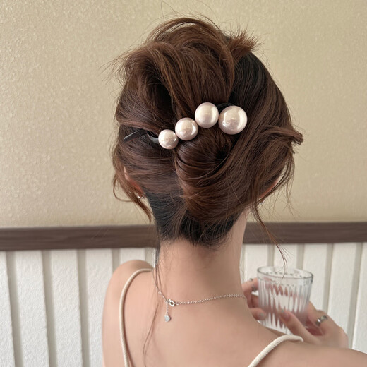 Tang Funi's simple pearl one-word hairpin twist clip for women 2025 new style high-end grabber hairpin hairpin headwear on the back of the head, light coffee color - 4 beads twist clip