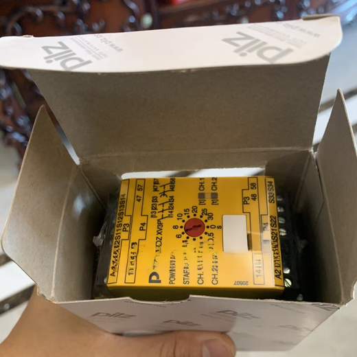 Pilz safety relay PNOZ XV2 XV3P774500 774502 777512 7745 PNOZ XV2P 777502