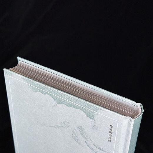 Silver brushed upper lip Walden Pond Illustrated Collector's Edition Representative work of Thoreau, the father of nature essays Translator Sun Zhili Natural minimalist seclusion Prints Classic illustrated masterpieces Literary prose books Houlang genuine edition