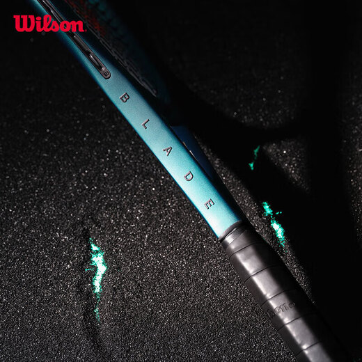 Wilson won the Australian Open champion Sabalenka's same full carbon professional shot BLADE 101L V9