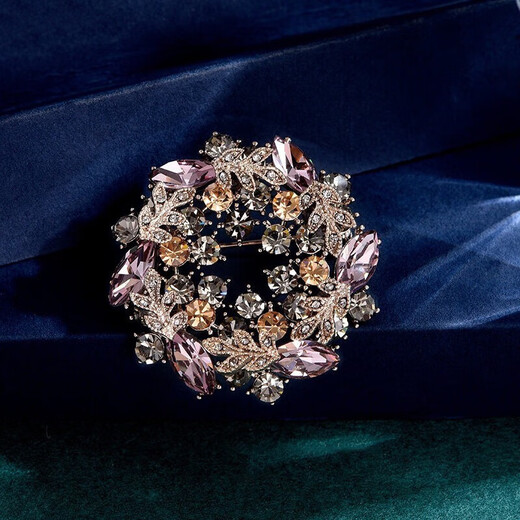 Luxurious Bauhinia corsage, exquisite pin accessories, suit brooch, high-end Valentine's Day birthday gift for wife and best friend