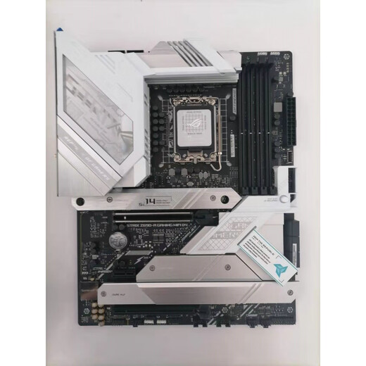 
ASUS ROG STRIX Z690-A GAMING new desktop white motherboard supports D4 D5 13700KF new unopened D4 three-year joint insurance