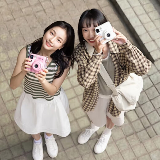 Fuji (FUJIFILM) instax mini12 camera minise one-time imaging and instant photo paper birthday gift Mini Se pink (ready in stock) Ins style photo frame + photo album + crystal case + rainbow shoulder strap
