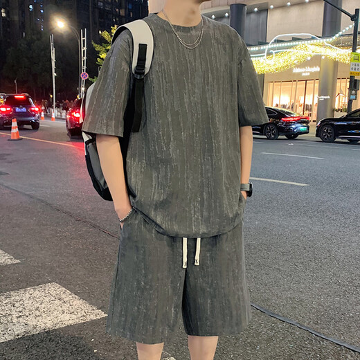 龙桃子休闲运动套装男夏季2025新款美式宽松短袖短裤男生酷帅穿搭两件套 2546-826黑色套装 M 约90-105斤可穿