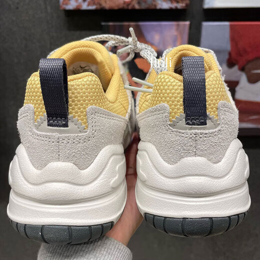 耐克（NIKE）女鞋2025年夏季新款TECH HERA运动复古老爹鞋跑步鞋休闲鞋 DR9761-700灰黄 36.5