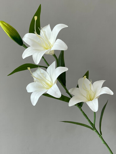 Runlei artificial flower lily artificial flower living room plastic bouquet floor decoration silk flower wedding flower arrangement interior decoration decoration plastic touch large lily-white