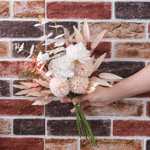 Liebe hat bereits Süßigkeiten, handgehaltene Blumen, simulierte Blumen, falsche Blumen, Blumensträuße, Plastikblumen, Wohnzimmerschmuck, Esstischdekoration, Regenbogenschuppenstrauß gestellt