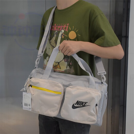 耐克（NIKE）斜挎包男包女包2025新款大容量健身包出行单肩包手提包休闲运动包 BA6169-077约47*22*24CM NS