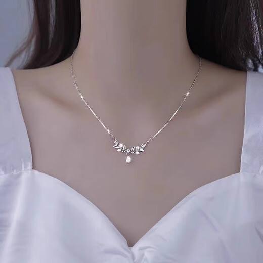 MU QIAN SUI SUI Ping un collier pour filles PENDANT LUMBRE LUXE LUXE CALATICLE POUR GIRLES NOUVELLE ANNÉE GABEAU DE Valentin pour filles