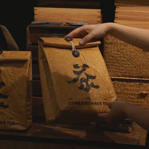 Native Yunnan organic manor black tea yellow tea white tea green tea Pu'er tea retail hanging packaging bag medium bag + organic black tea 200g