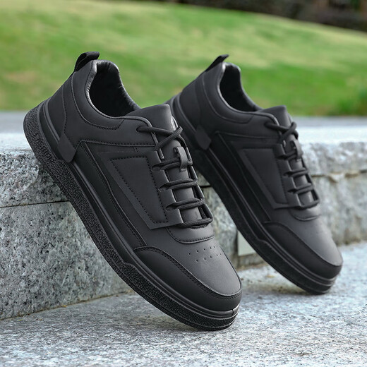 Wang Zhibu Couleur solide Chaussures de planche blanche 2025 Chaussures de sport étudiantes Spring and Automne Nouvelles chaussures décontractées épaisses Sole Hauteur-Enhancing Chaussures blanches 1105 Black 39