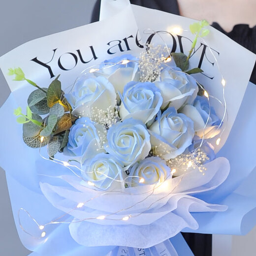 Spend time crushed ice blue roses dried bouquet immortal flowers artificial flowers for girlfriend to express love 214 Valentine's Day birthday gift 11 crushed ice blue roses + eucalyptus