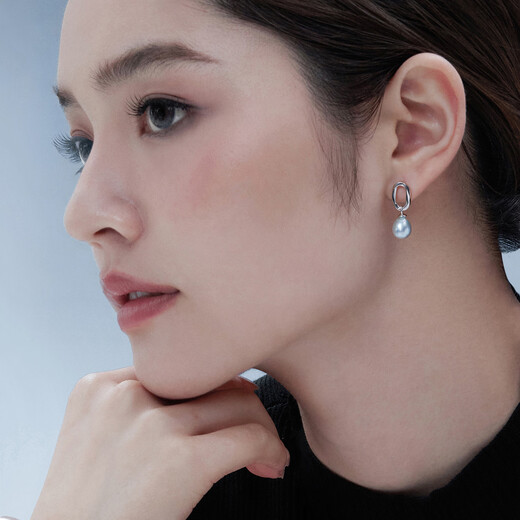 Lukfook Jewelry True Me Series Platinum 950 Special Shaped Seawater Pearl Platinum Earrings Total Weight Approximately 3.80 Grams