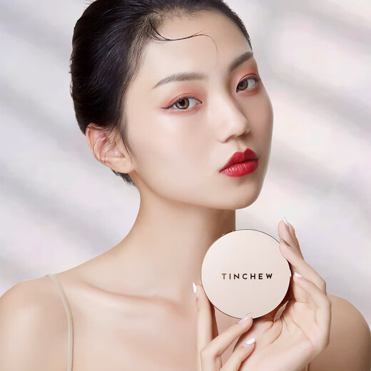 Hualian (TINCHEW) subtle skin-friendly makeup setting powder Korean moisturizing dry and wet dual-use concealer, long-lasting makeup and oil control