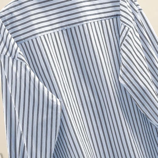 Cypress Shirt 2025 Automne Nouvelle Fashion Fashion Stripe Single Breasted Rotary Sleeve Top