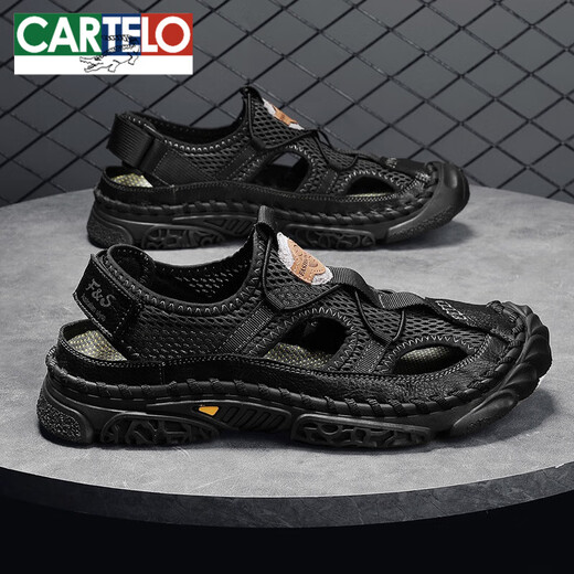 Sandalias de cartelo 2025 Nuevo verano Avaluación al aire libre para hombres con zapatillas de playa de doble propósito papá