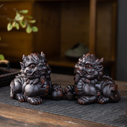 High-end purple pottery tea pet boutique Pixiu Golden Toad can raise fortune toad tea play tea table decoration purple clay tea pet ornaments Purple pottery fortune golden toad
