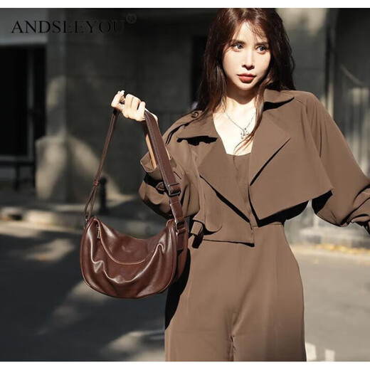 ANDSEEYOU女士斜挎包新款时尚单肩包女头层牛皮复古饺子包时尚斜背包女七夕 咖啡色