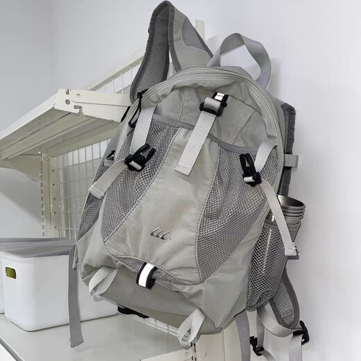 星昔旅行双肩包2025新款休闲运动防泼水徒步背包书包轻便户外登山包 太空灰