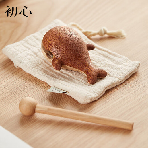 
Original Heart Wood Fish Unzipping Artifact Solid Wood Small Wood Fish Office Desktop Ornament Children's Birthday Gift Girls Boys Friends Wood Fish - Ebony Wood + Maple Wood