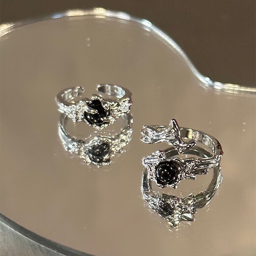 Mansheng original dark wind thorn ring men and women niche design texture couple ring high-end open ring gift two-piece ring set