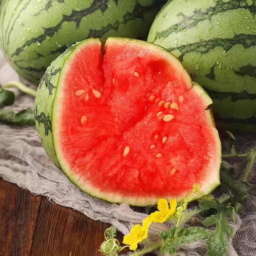 2K small sugar pill watermelon from the United States 2K small sugar pill watermelon 1.5 Jin Jin equals 0.5 kg -2 Jin Jin equals 0.5 kg